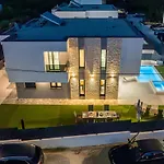 Villa Bonce *