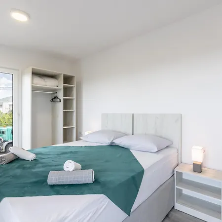 Bonce Villa Kastela