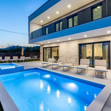 Villa Bonce *