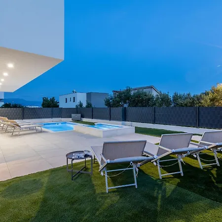 빌라 Bonce Kaštela