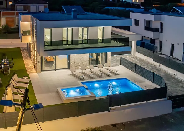 Bonce Villa
